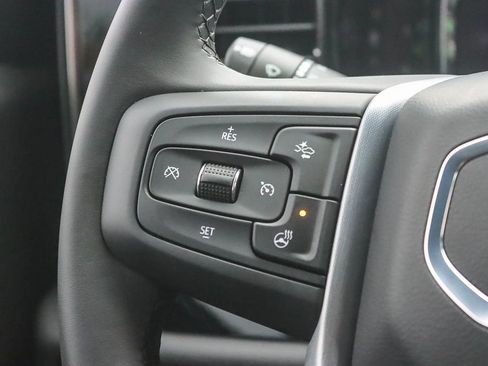 Used 2025 GMC Sierra 1500 Elevation image 27