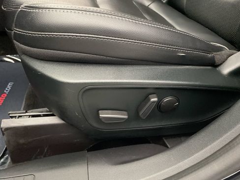 Used 2022 Ford Escape Titanium AWD/4WD image 13