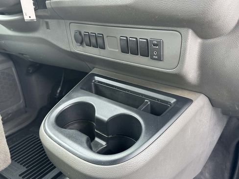 Used 2020 Nissan NV 2500 S RWD image 18