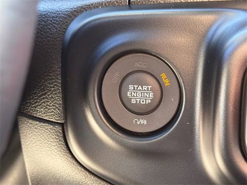 Used 2022 Jeep Wrangler Unlimited Sahara image 26