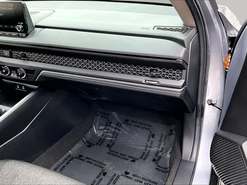 Certified 2025 Honda Accord LX image 18