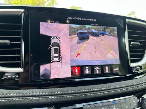 New 2025 Chrysler Pacifica Select image 22