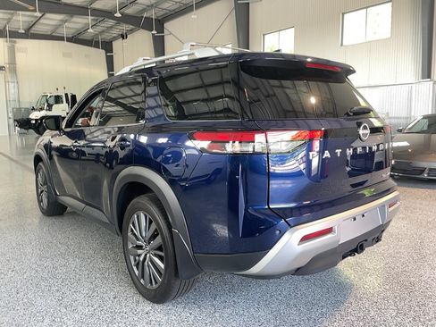 Used 2025 Nissan Pathfinder SL w/ SL Premium Package AWD/4WD image 20