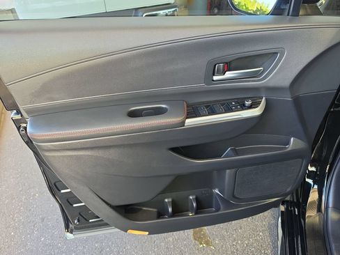 Used 2025 Toyota Sienna XSE AWD/4WD image 27