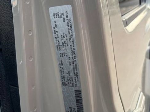 Used 2022 Jeep Gladiator Mojave w/ LED Lighting Group AWD/4WD image 13
