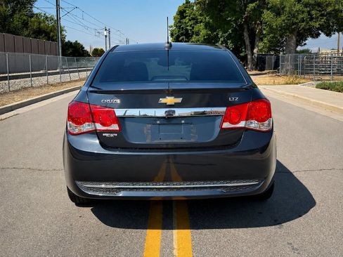 Used 2016 Chevrolet Cruze LTZ w/ Sun, Sound and Sport Package FWD image 4