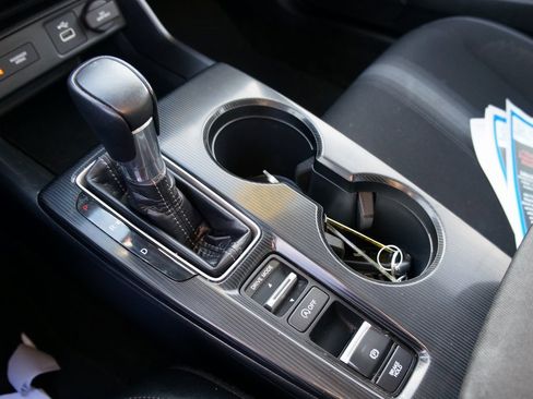 Certified 2022 Honda Civic Sport image 25