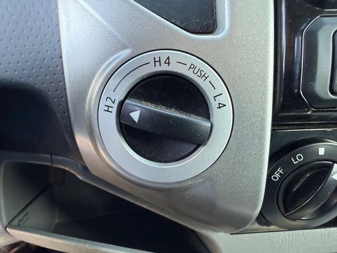 Used 2014 Toyota Tacoma 4x4 Double Cab image 15