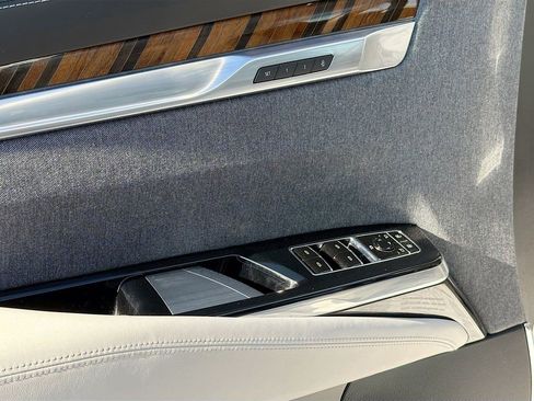Certified 2025 Cadillac Escalade ESV Sport Platinum AWD/4WD image 20