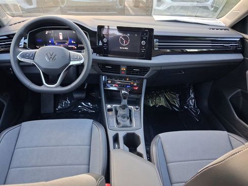 New 2026 Volkswagen Jetta SE image 6