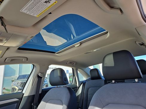 New 2026 Volkswagen Jetta SE image 11