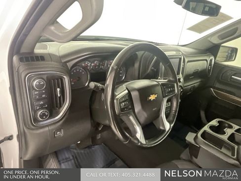 Used 2021 Chevrolet Silverado 1500 LT AWD/4WD image 31