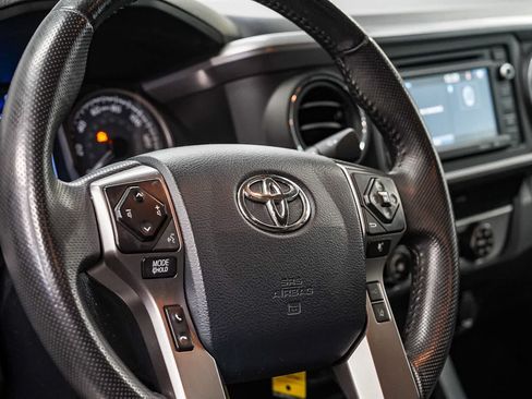 Used 2019 Toyota Tacoma SR5 RWD image 20