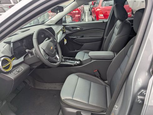 New 2026 Chevrolet Trax LT FWD image 12