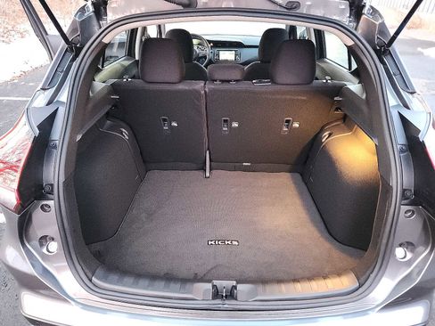 Used 2023 Nissan Kicks S image 27