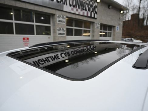 Used 2024 Jeep Grand Cherokee L Limited w/ Luxury Tech Group II image 11