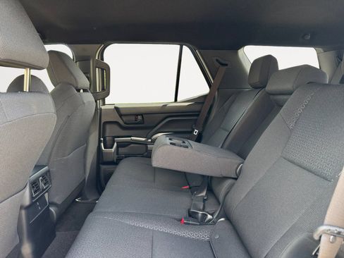 Used 2026 Toyota 4Runner SR5 AWD/4WD image 10