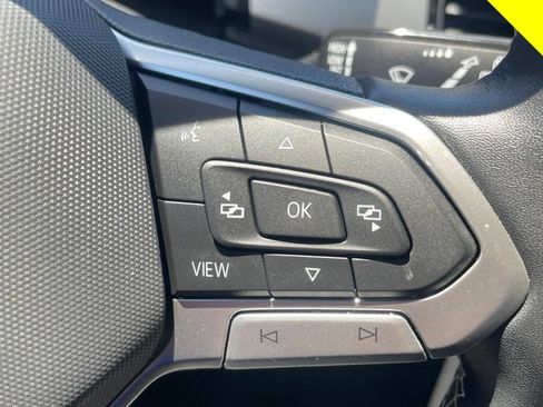 Certified 2022 Volkswagen Atlas Cross Sport SE AWD/4WD image 28