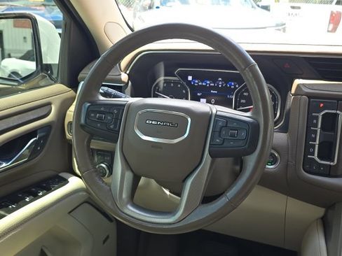Used 2021 GMC Yukon Denali w/ Denali Premium Package RWD image 43