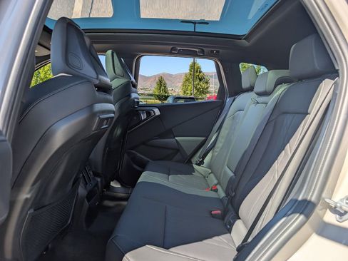 Used 2026 BMW X3 xDrive30 w/ M Sport Package image 16