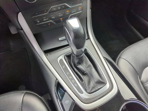 Used 2016 Ford Edge SEL w/ Equipment Group 201A image 21