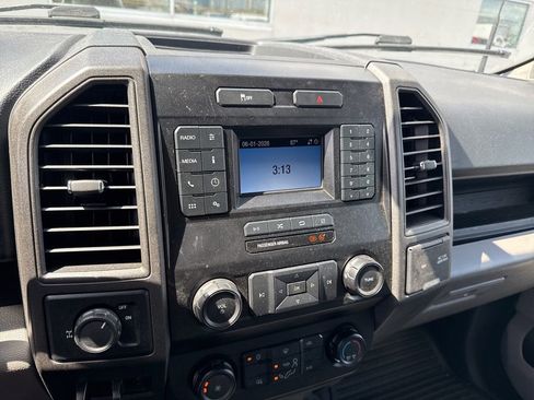 Used 2022 Ford F250 XL w/ Power Equipment Group RWD image 12