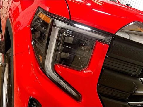 Certified 2023 GMC Sierra 1500 Pro w/ Convenience Package image 4