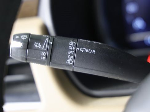 Used 2024 Chevrolet Tahoe Premier image 19