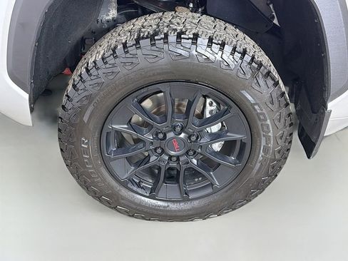 Used 2024 Toyota Tundra Limited w/ TRD Off-Road Package AWD/4WD image 19