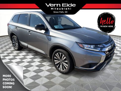 Used 2020 Mitsubishi Outlander ES AWD/4WD image 1
