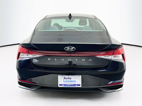 Used 2023 Hyundai Elantra SEL w/ Convenience Package FWD image 6