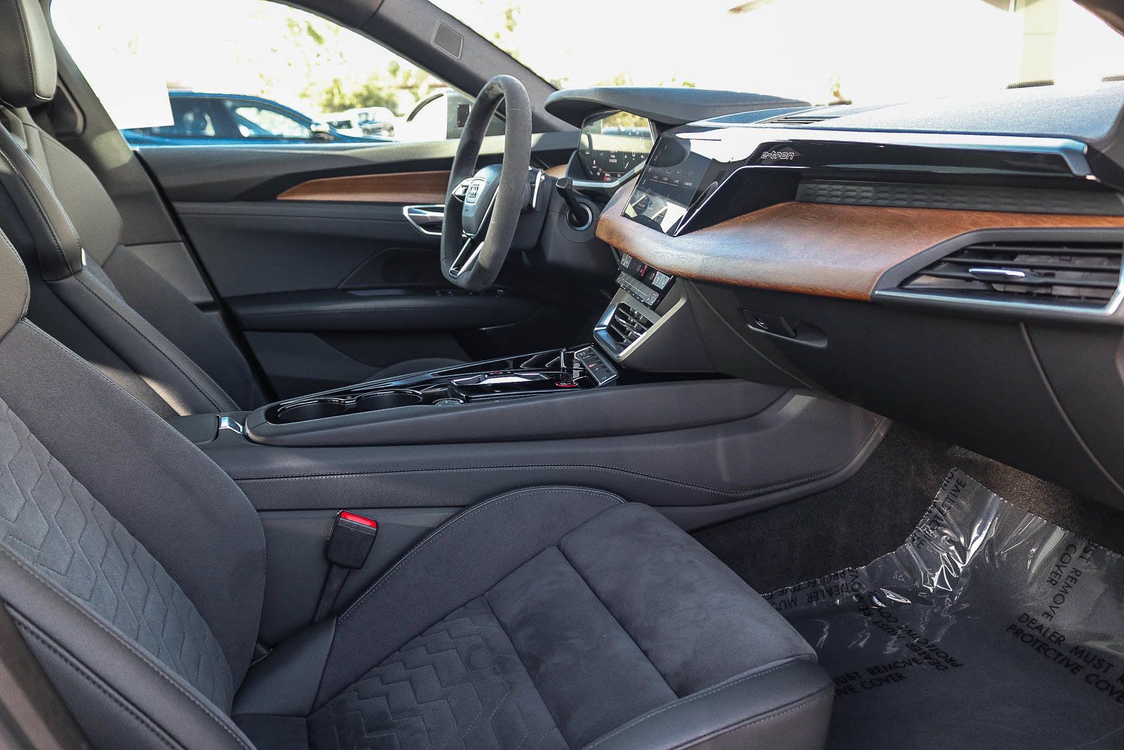Used 2023 Audi e-tron GT Premium Plus w/ Executive Package AWD/4WD image 17