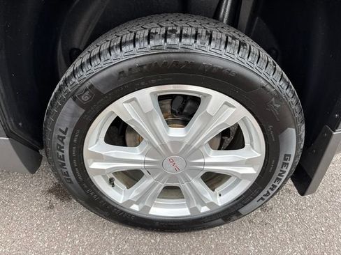 Used 2017 GMC Terrain SLT w/ Open Road Package AWD/4WD image 38