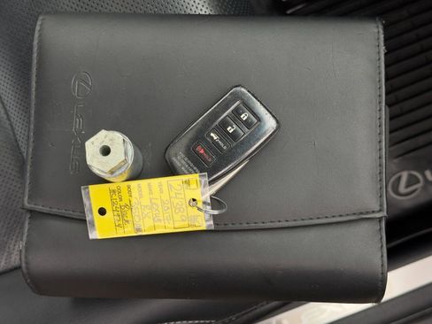 Used 2017 Lexus RX 350 AWD w/ Premium Package image 38