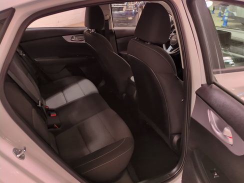 Certified 2024 Kia Forte LXS w/ LXS Technology Package image 13