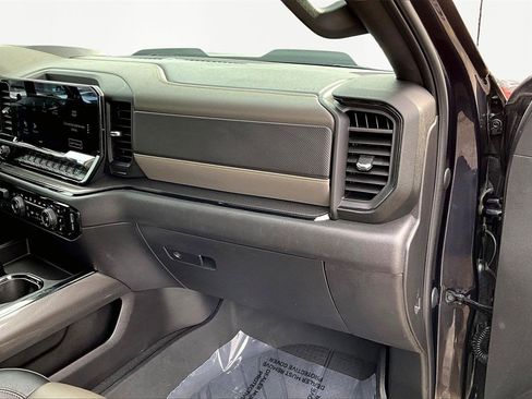 Used 2023 Chevrolet Silverado 1500 ZR2 w/ Technology Package image 17