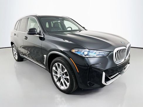 Used 2025 BMW X5 sDrive40i w/ Premium Package RWD image 3