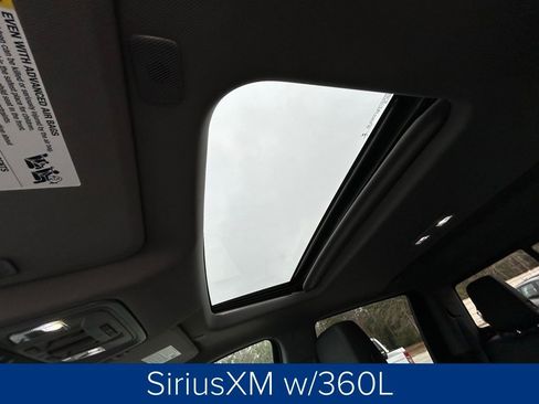 Used 2022 GMC Sierra 1500 SLT w/ SLT Premium Plus Package image 34