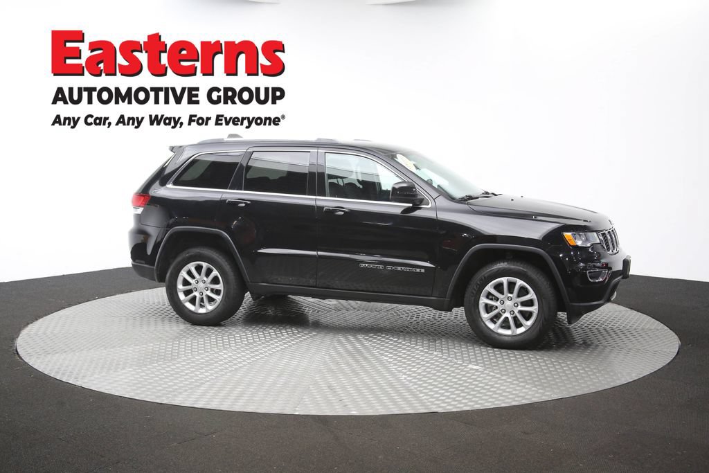 Used 2021 Jeep Grand Cherokee Laredo AWD/4WD image 51