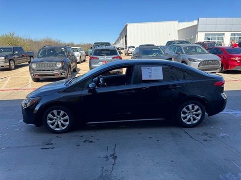 Used 2024 Toyota Corolla LE image 5