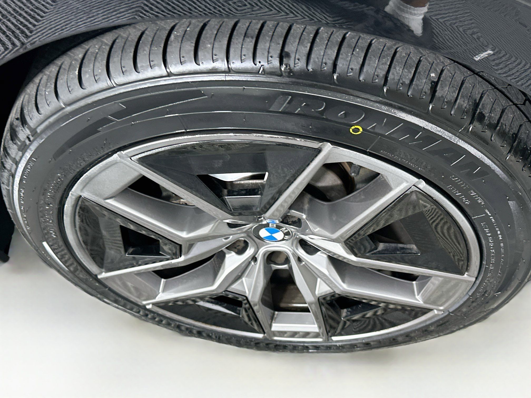 Used 2026 BMW 530i RWD image 11