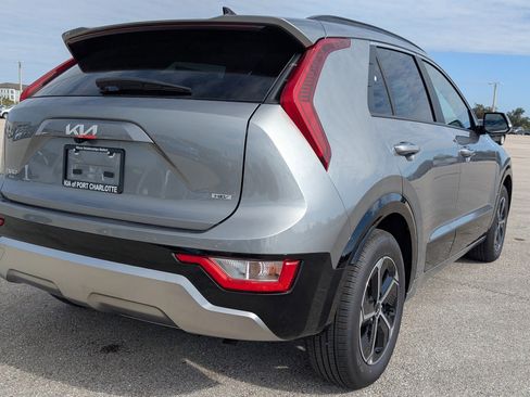 New 2025 Kia Niro SX image 5