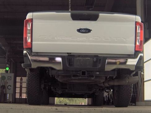 Used 2024 Ford F250 XLT w/ FX4 Off-Road Package AWD/4WD image 7