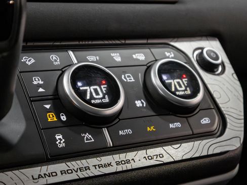 Used 2022 Land Rover Defender 110 S image 57