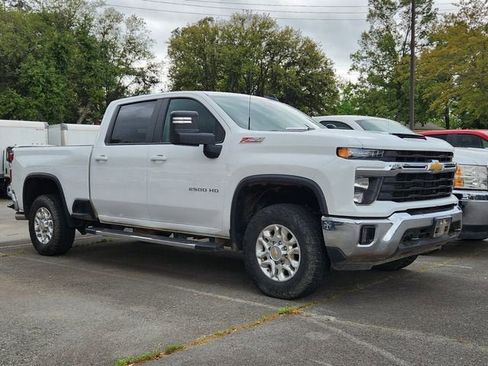 Used 2024 Chevrolet Silverado 2500 LT AWD/4WD image 1