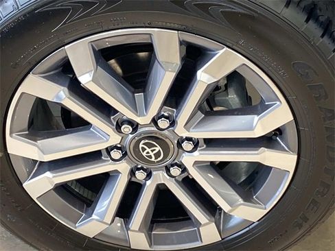 New 2025 Toyota 4Runner Limited image 5