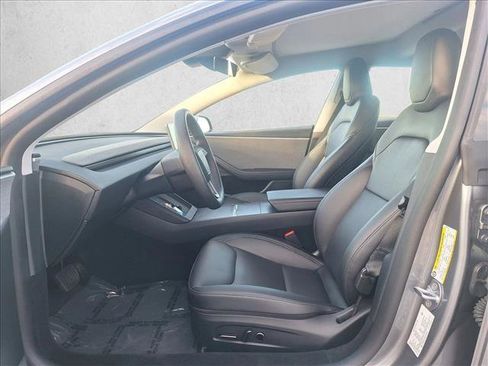 Used 2025 Tesla Model 3 Long Range image 10