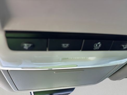 Used 2024 Nissan Altima 2.5 SV FWD image 30
