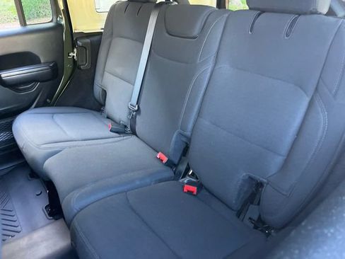 Used 2021 Jeep Wrangler Unlimited Sport image 9