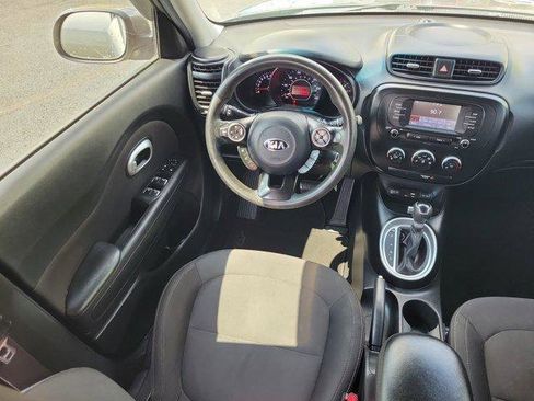 Used 2019 Kia Soul FWD image 13